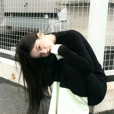 云破月来圆